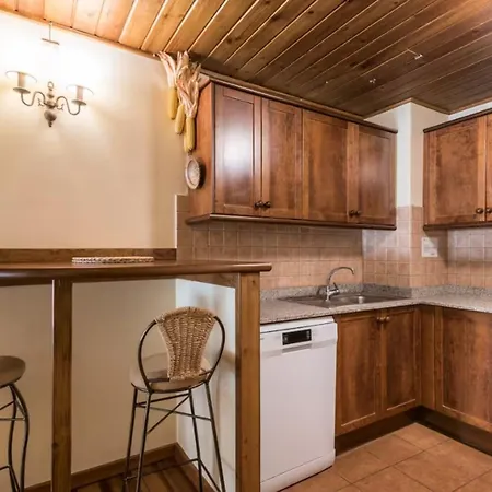 Alphonsine Apartment *